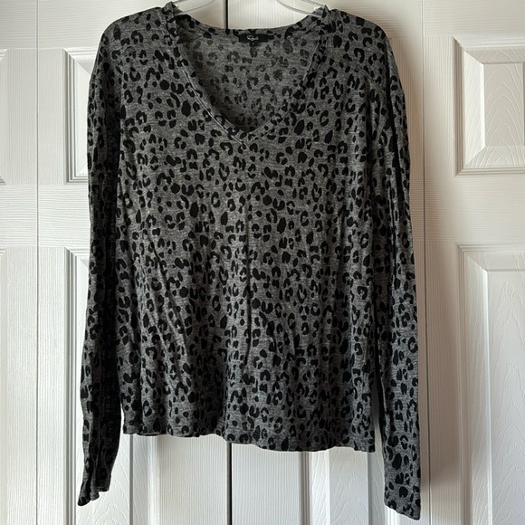 Rails Sami 100% linen charcoal leopard print long-sleeve v-neck top sz large - Picture 5 of 14